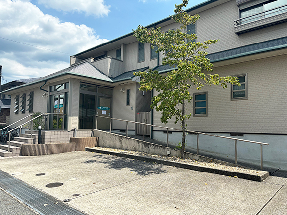 上田内科医院　駐車場